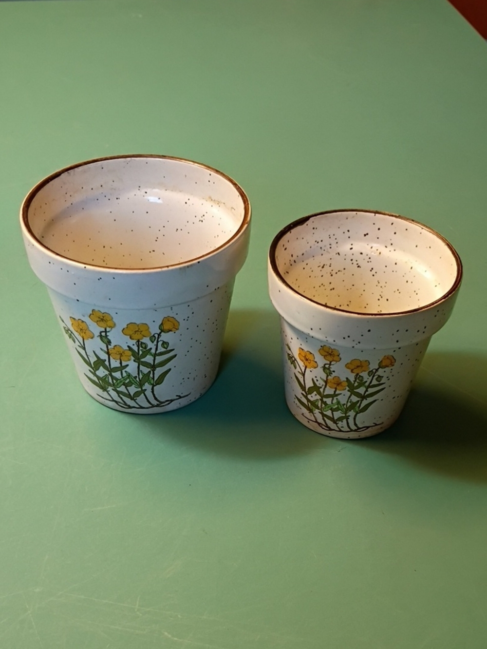 Ceramic Flower Pot Set in Cream with Yellow Floral Design